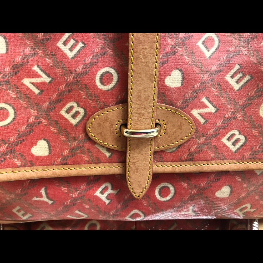 Dooney & Bourke Coral & Tan Crossword Letter  Heart Pattern Vinyl Purse - Picture 4 of 7
